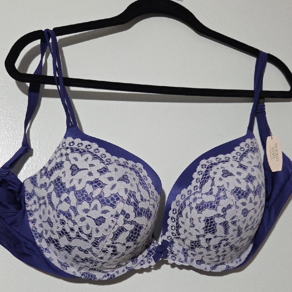 Victoria's Secret Purple and White Lace Bra